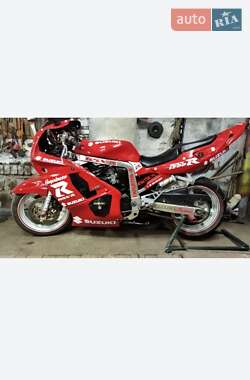 Спортбайк Suzuki GSX-R 1100 1998 в 