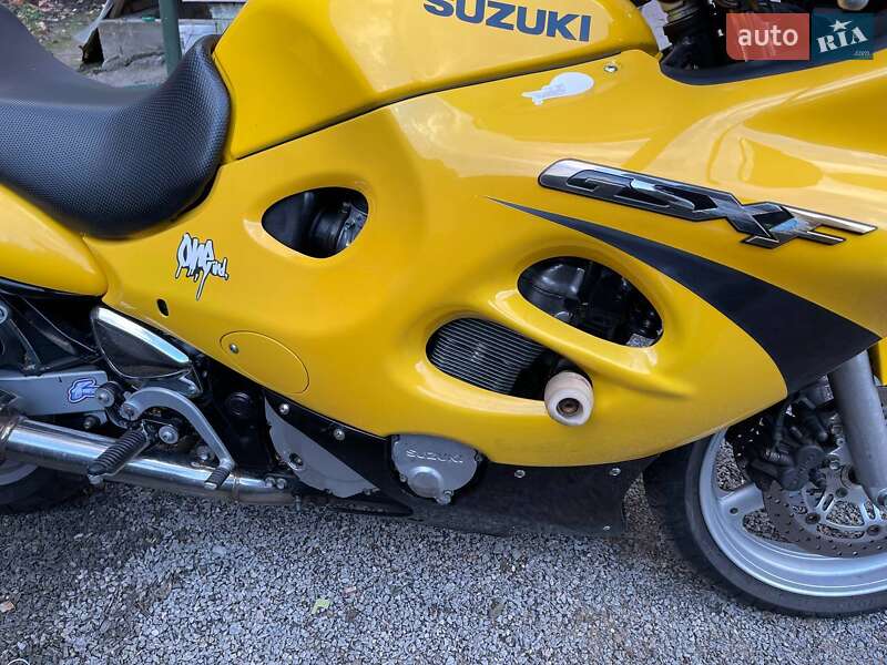Мотоцикл Спорт-туризм Suzuki GSX-R 600 2001 в Житомирі