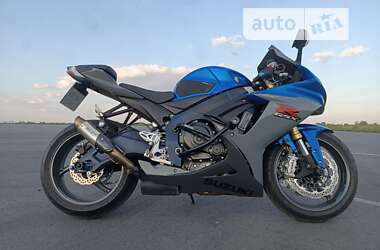 Спортбайк Suzuki GSX-R 600 2012 в 