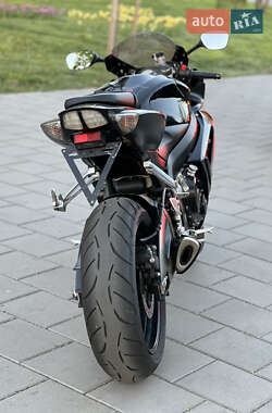Мотоцикл Багатоцільовий (All-round) Suzuki GSX-R 600 2007 в 