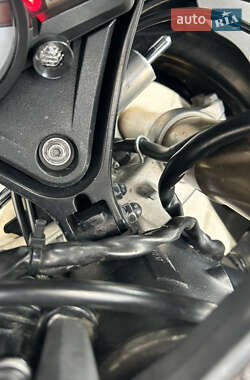 Спортбайк Suzuki GSX-R 600 2006 в 