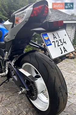 Спортбайк Suzuki GSX-R 600 2013 в 
