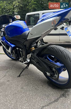 Спортбайк Suzuki GSX-R 600 2007 в 