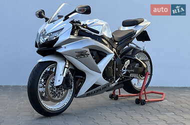 Спортбайк Suzuki GSX-R 600 2008 в Млинове