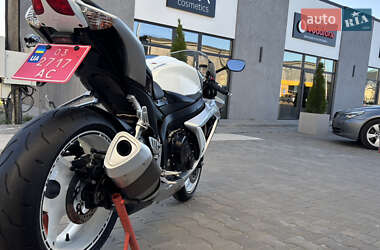 Спортбайк Suzuki GSX-R 600 2008 в 