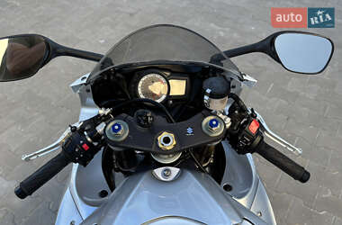 Спортбайк Suzuki GSX-R 600 2008 в 