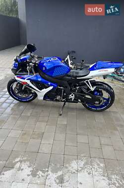 Спортбайк Suzuki GSX-R 600 2007 в 