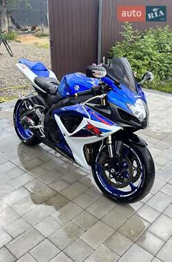 Спортбайк Suzuki GSX-R 600 2007 в 