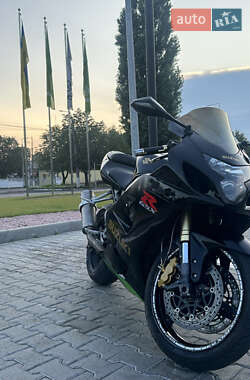 Спортбайк Suzuki GSX-R 600 2005 в 
