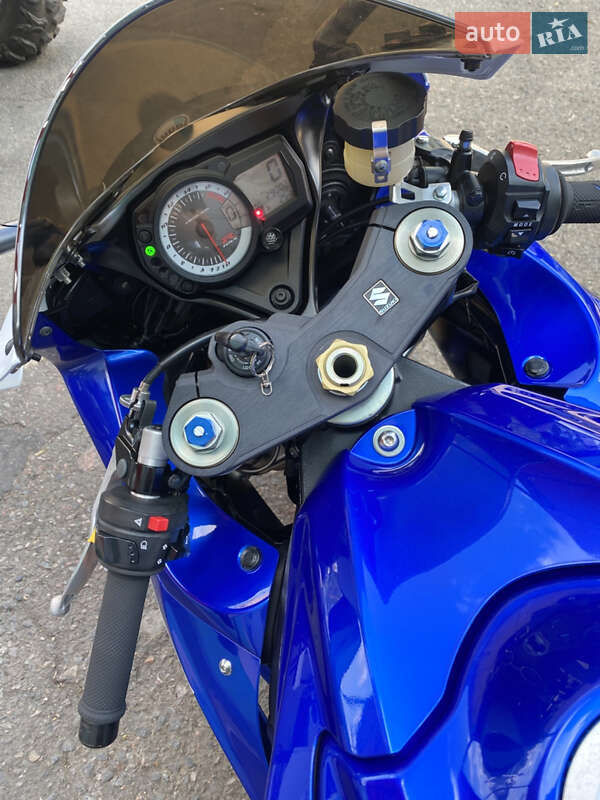Спортбайк Suzuki GSX-R 600 2006 в Одессе