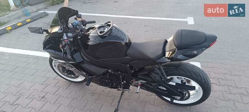 Спортбайк Suzuki GSX-R 600 2019 в Ирпене фото 7 Спортбайк Suzuki GSX-R 600 2019 в Ирпене