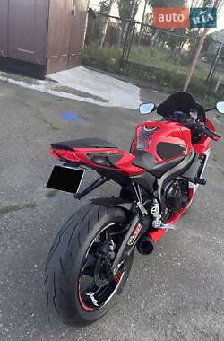 Спортбайк Suzuki GSX-R 600 2012 в 