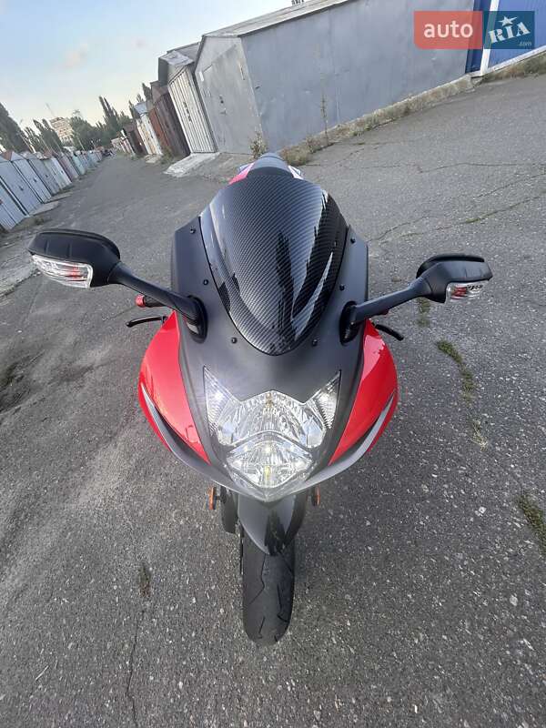 Спортбайк Suzuki GSX-R 600 2012 в Киеве