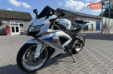 Спортбайк Suzuki GSX-R 600 2008 в 