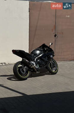 Спортбайк Suzuki GSX-R 600 2008 в 