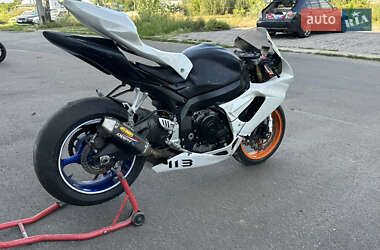 Спортбайк Suzuki GSX-R 600 2008 в 