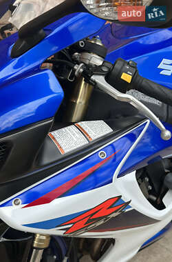 Спортбайк Suzuki GSX-R 600 2007 в 
