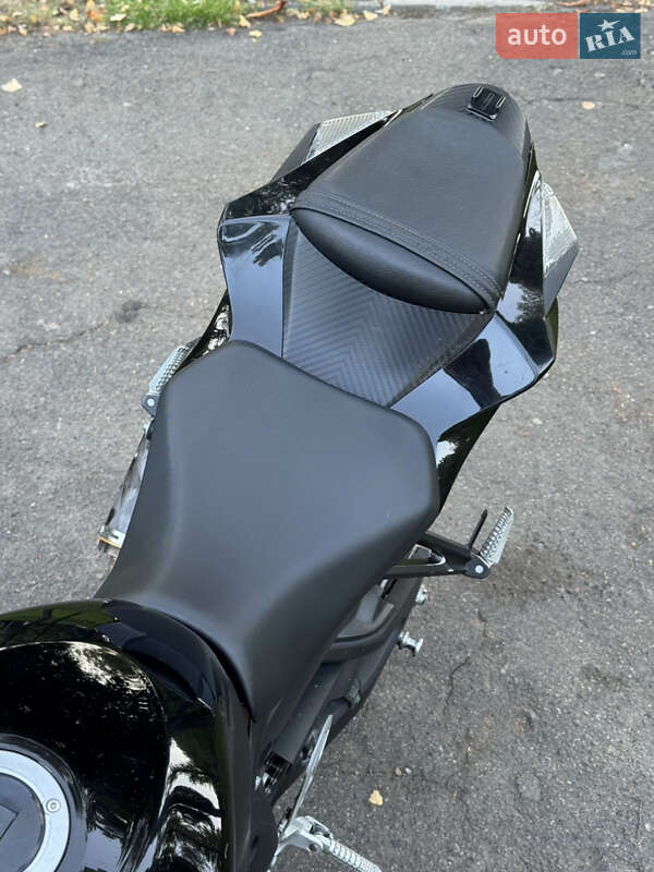 Спортбайк Suzuki GSX-R 600 2010 в Киеве фото 10 Спортбайк Suzuki GSX-R 600 2010 в Киеве