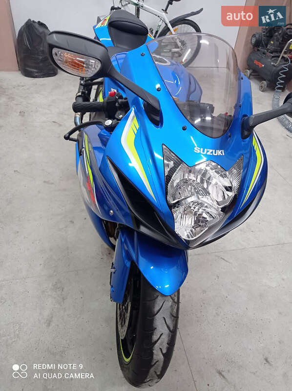 Спортбайк Suzuki GSX-R 600 2017 в Стрые фото 3 Спортбайк Suzuki GSX-R 600 2017 в Стрые