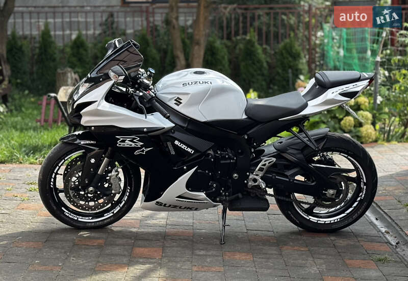Спортбайк Suzuki GSX-R 600 2023 в Львові фото 11 Спортбайк Suzuki GSX-R 600 2023 в Львові