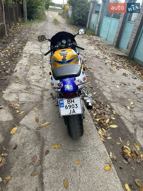 Спортбайк Suzuki GSX-R 600 2000 в Одесі фото 7 Спортбайк Suzuki GSX-R 600 2000 в Одесі