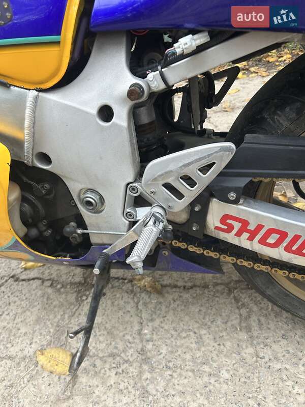 Спортбайк Suzuki GSX-R 600 2000 в Одесі фото 10 Спортбайк Suzuki GSX-R 600 2000 в Одесі