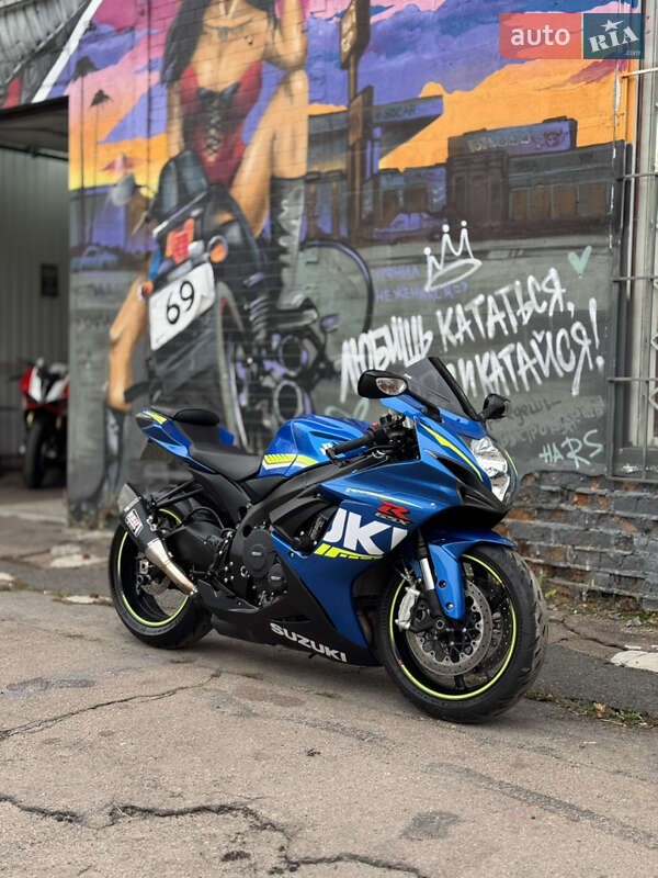 Suzuki GSX-R 600 2016 Suzuki GSX-R 600 2016