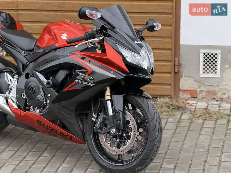 Спортбайк Suzuki GSX-R 600 2008 в Луцке фото 3 Спортбайк Suzuki GSX-R 600 2008 в Луцке