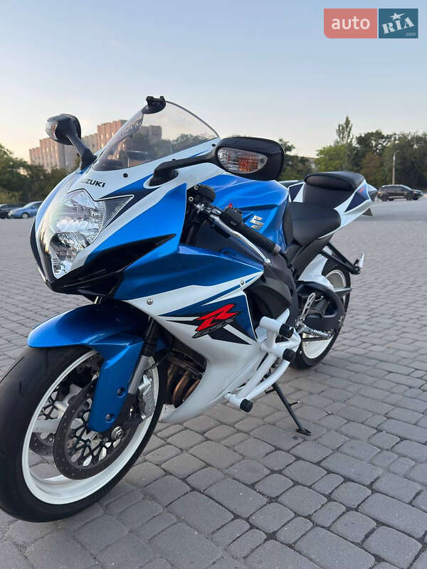 Спортбайк Suzuki GSX-R 600 2011 в Запорожье