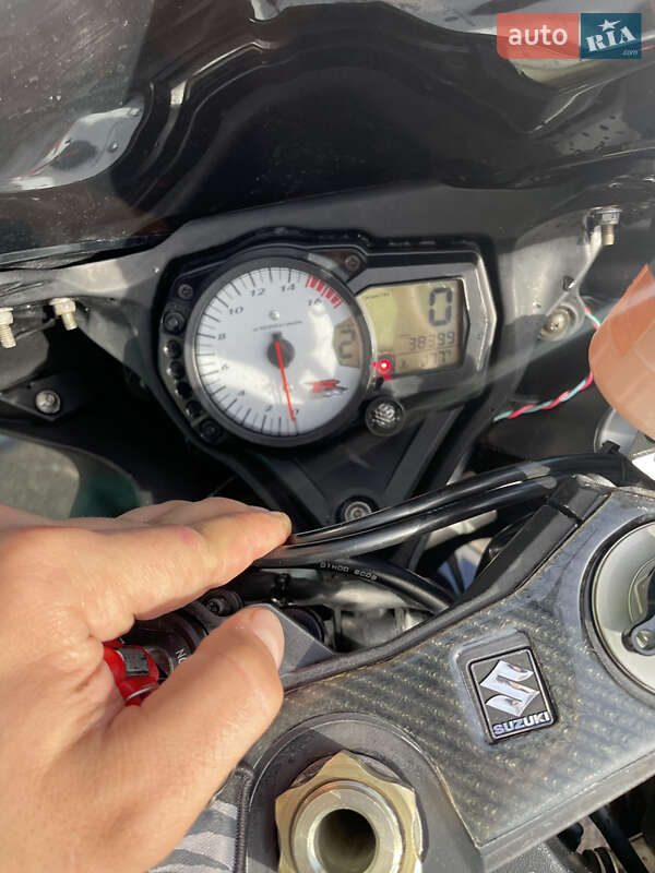 Спортбайк Suzuki GSX-R 600 2007 в Полтаве фото 18 Спортбайк Suzuki GSX-R 600 2007 в Полтаве