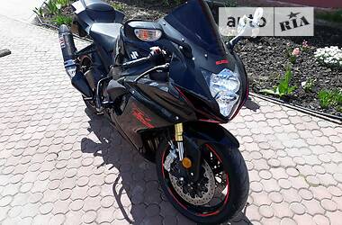 Спортбайк Suzuki GSX-R 750 2019 в Киеве