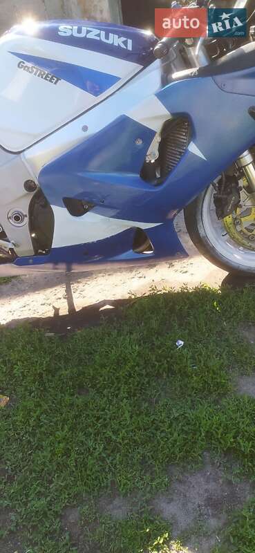 Спортбайк Suzuki GSX-R 750 2001 в Киеве