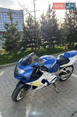 Спортбайк Suzuki GSX-R 750 2000 в 