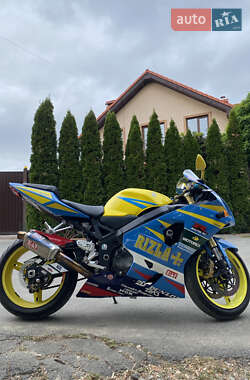 Спортбайк Suzuki GSX-R 750 2004 в 