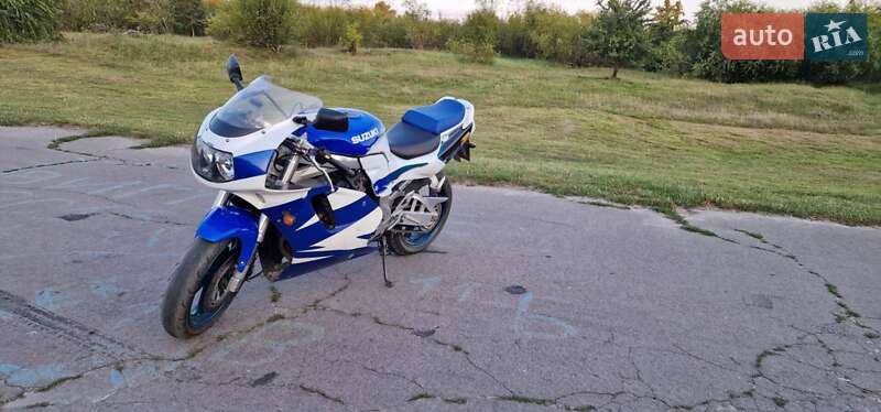 Мотоцикл Спорт-туризм Suzuki GSX-R 750 1995 в Сарнах
