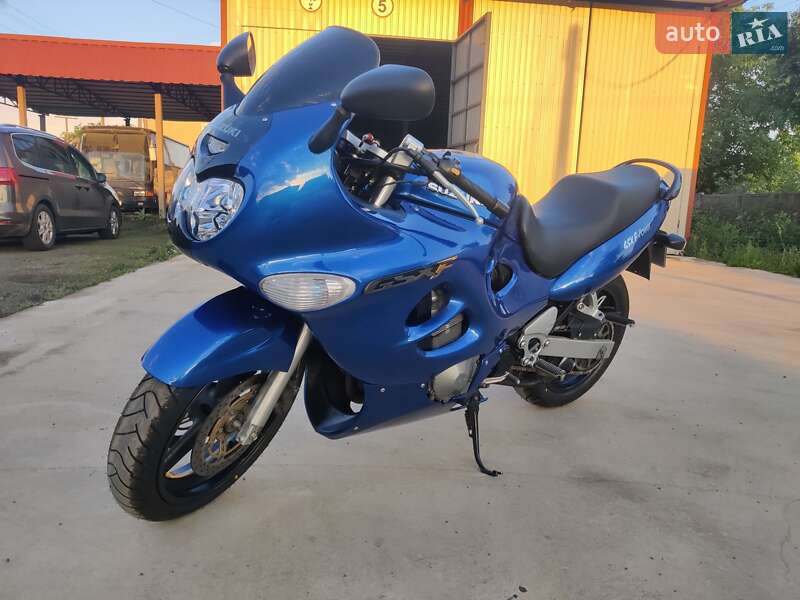 Мотоцикл Спорт-туризм Suzuki GSX-R 750 2002 в Гайвороні