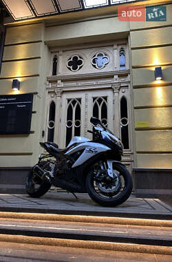 Спортбайк Suzuki GSX-R 750 2008 в 