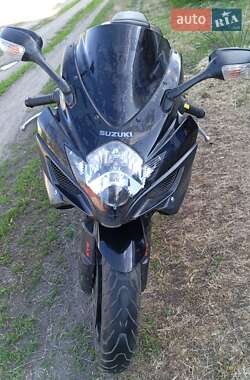 Спортбайк Suzuki GSX-R 750 2007 в 