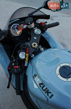 Спортбайк Suzuki GSX-R 750 2025 в 