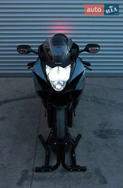 Спортбайк Suzuki GSX-R 750 2025 в 