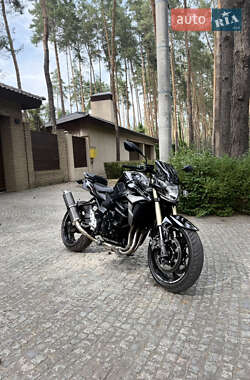 Мотоцикл Без обтекателей (Naked bike) Suzuki GSX-R 750 2015 в 