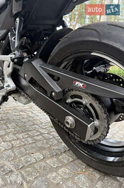 Мотоцикл Без обтекателей (Naked bike) Suzuki GSX-R 750 2015 в 