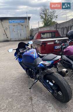 Спортбайк Suzuki GSX-R 750 2011 в 