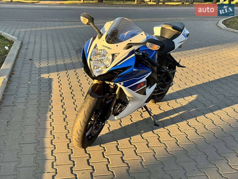Спортбайк Suzuki GSX-R 750 2024 в Лубнах