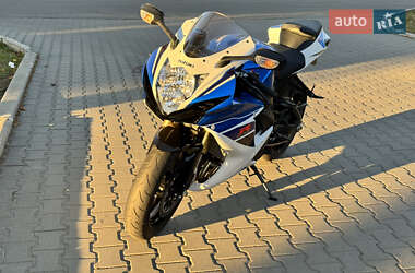 Спортбайк Suzuki GSX-R 750 2024 в 