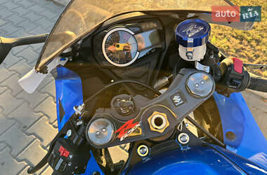 Спортбайк Suzuki GSX-R 750 2024 в 