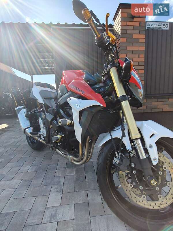 Мотоцикл Без обтекателей (Naked bike) Suzuki GSX-R 750 2017 в Белогородке фото 25 Мотоцикл Без обтекателей (Naked bike) Suzuki GSX-R 750 2017 в Белогородке