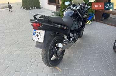 Мотоцикл Спорт-туризм Suzuki GSX-R 750 2003 в 