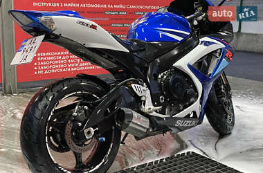 Спортбайк Suzuki GSX-R 750 2007 в 