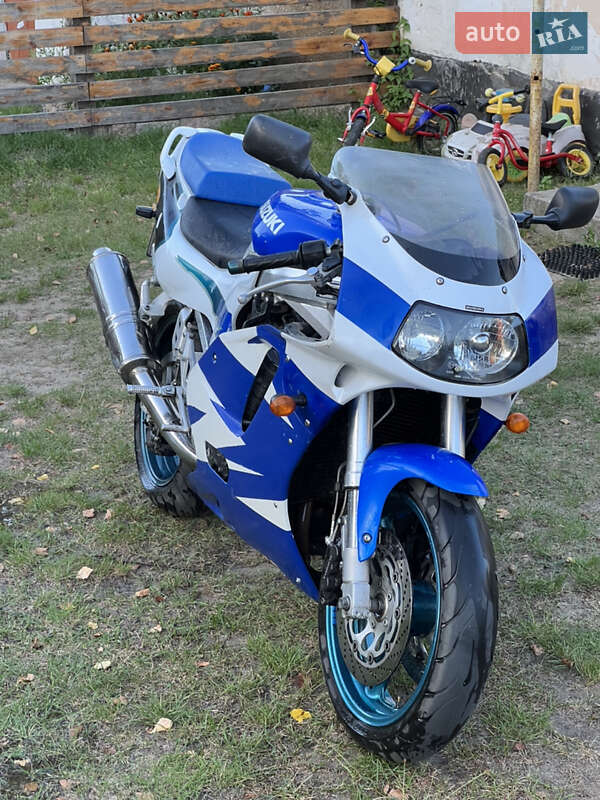 Suzuki GSX-R 750 1995 Suzuki GSX-R 750 1995